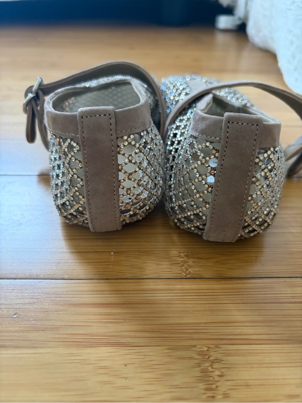 ✨Alaia Crystal Mesh Fishnet Ballet Flats In Strass✨ - Picture 5 of 8